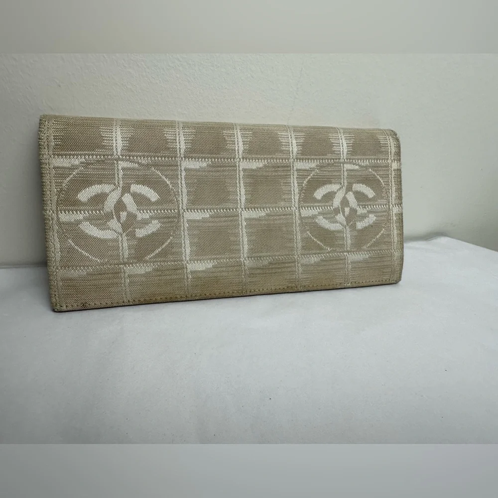 CHANEL Vintage Travel Line Long Wallet
